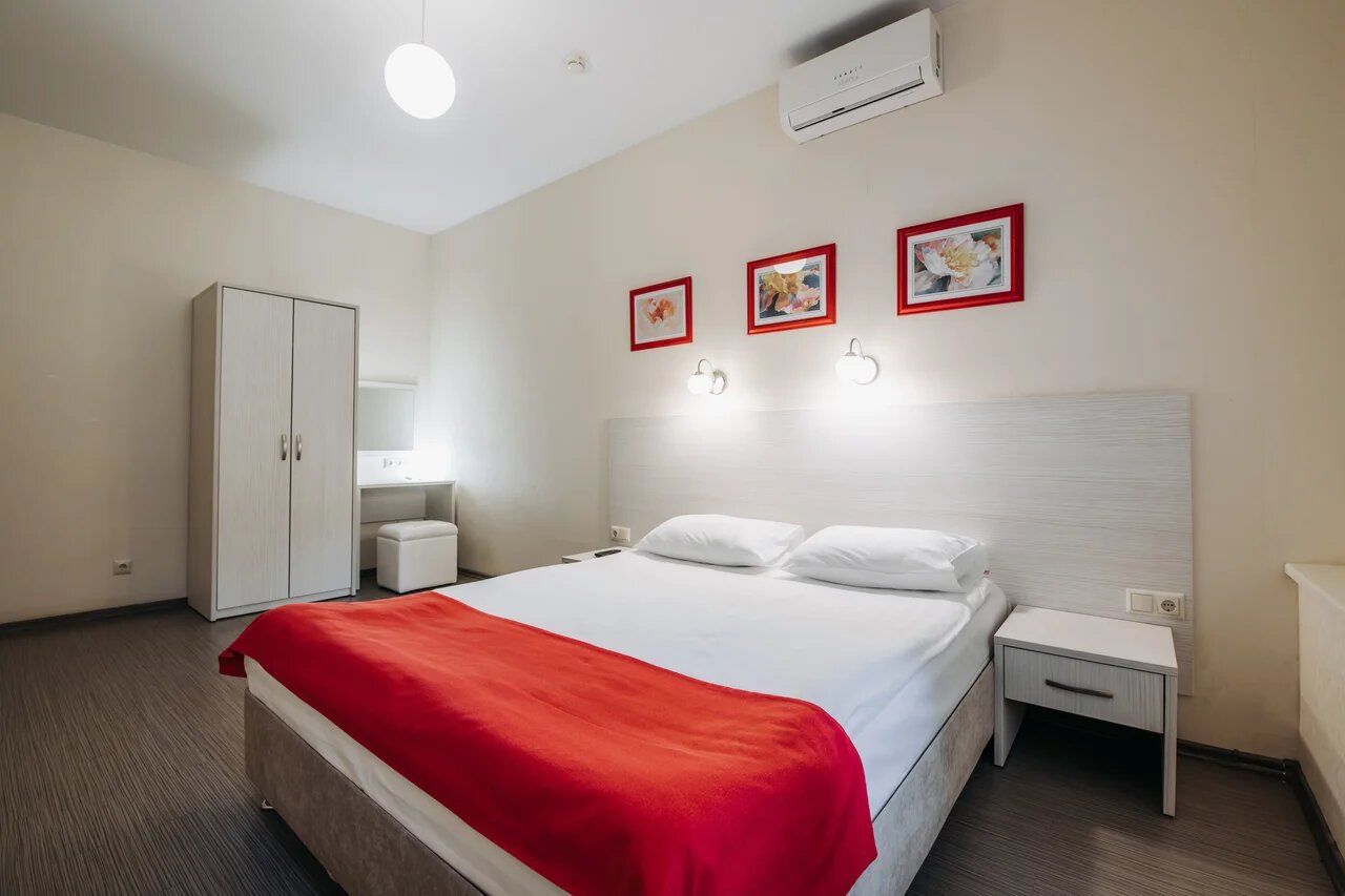 Номер 2-x местный 2-х комн. люкс , корпус 6 в отеле lesnoy